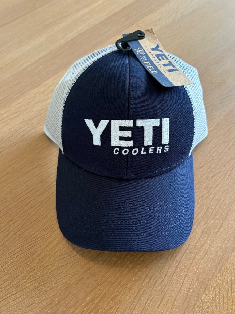 NWT Yeti Cooler SnapBack baseball cap trucker hat mesh back size OSFM
